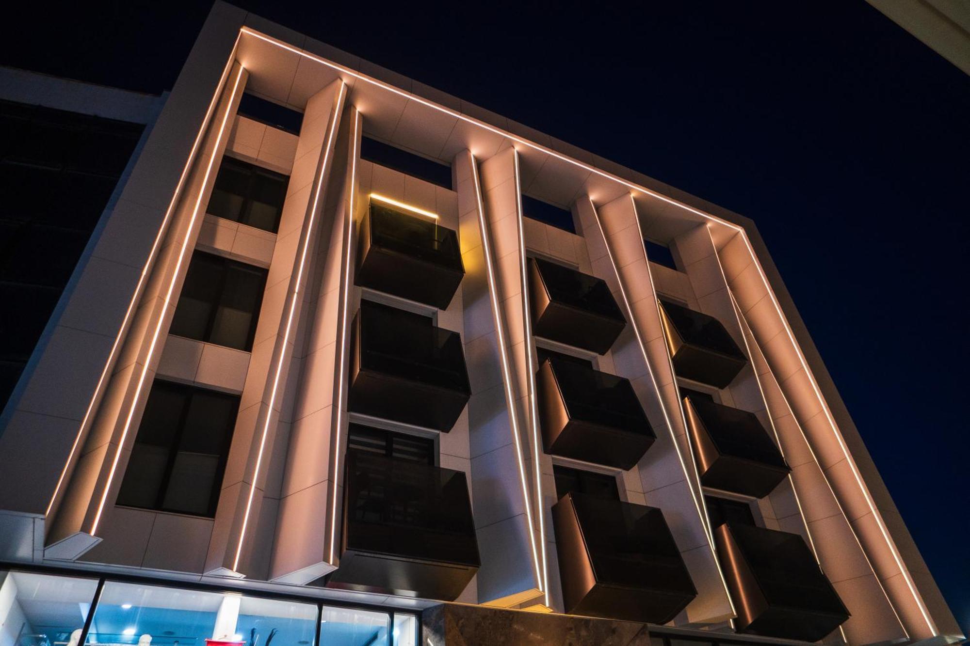 Raam Luxury Suites Lárnaca Exterior foto